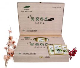 NƯỚC ĐÔNG TRÙNG HẠ THẢO HÀN QUỐC HỘP 60 GÓI GỖ TRĂNG BIO