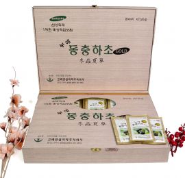 NƯỚC ĐÔNG TRÙNG HẠ THẢO HÀN QUỐC HỘP 60 GÓI GỖ TRĂNG BIO