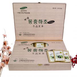 NƯỚC ĐÔNG TRÙNG HẠ THẢO HÀN QUỐC HỘP 60 GÓI GỖ TRĂNG BIO